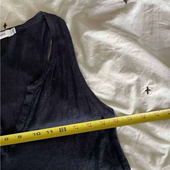 VINCE | Linen Split Neck Tank Top lightweight navy blue sz Medium - Picture 9 of 11